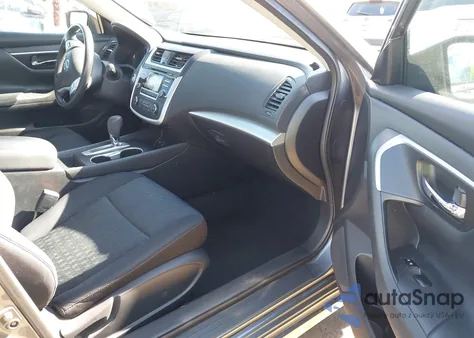 2016 Nissan Altima 2.5 S z USA, uszkodzony, nr VIN 1N4AL3AP4GC190635